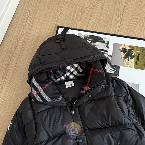 מעיל פוך Burberry עם קפוצ'ון בבטנת משבצות, בז' או שחור, תמונה 11