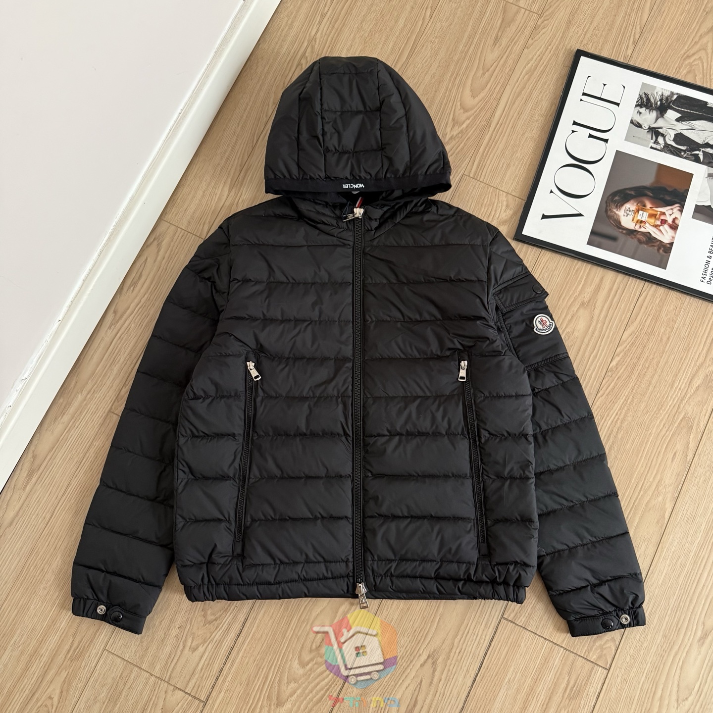 سترة ريش Moncler Galion بقلنسوة، أسود أو بني