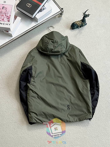 מעיל On Insulator Jacket עם ברדס, חמישה גוונים 3