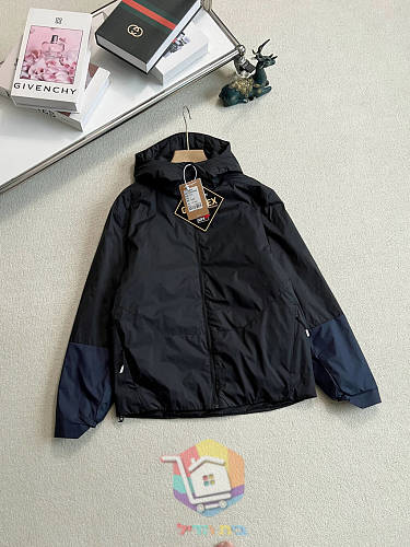 מעיל On Insulator Jacket עם ברדס, חמישה גוונים 8