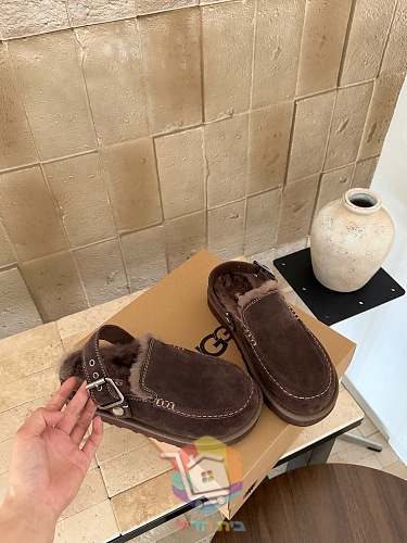 כפכפי UGG Goldenstar Evelina Clog בחמישה גוונים 25
