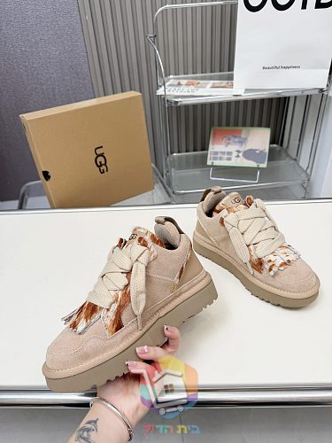 נעלי סניקרס UGG Lowmel בארבעה גוונים 5