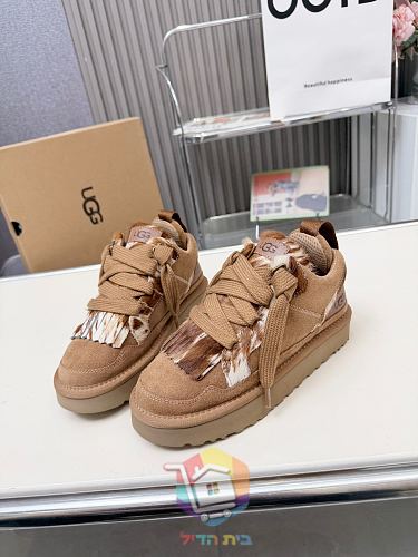 נעלי סניקרס UGG Lowmel בארבעה גוונים 13