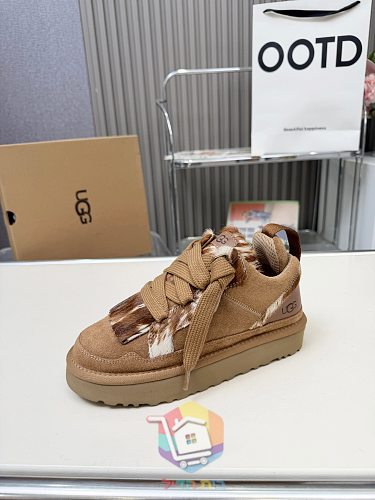 נעלי סניקרס UGG Lowmel בארבעה גוונים 15
