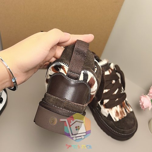 נעלי סניקרס UGG Lowmel בארבעה גוונים 31