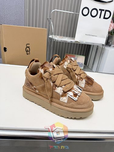 נעלי סניקרס UGG Lowmel בארבעה גוונים 37