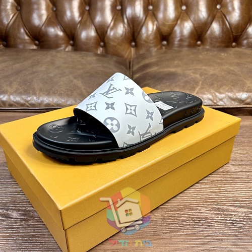 כפכפי Louis Vuitton Waterfront במונוגרם בשבעה גוונים 8