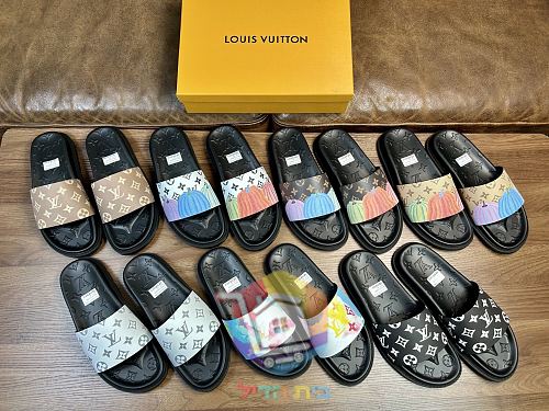 כפכפי Louis Vuitton Waterfront במונוגרם בשבעה גוונים 17