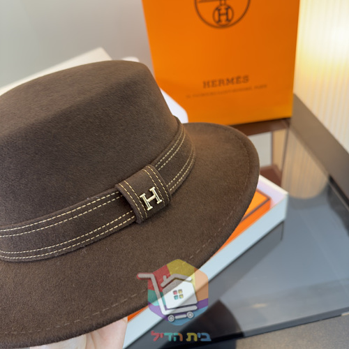 Filzhut Hermes mit breiter Krempe 12