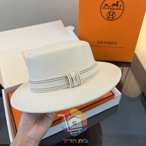 Filzhut Hermes mit breiter Krempe 24