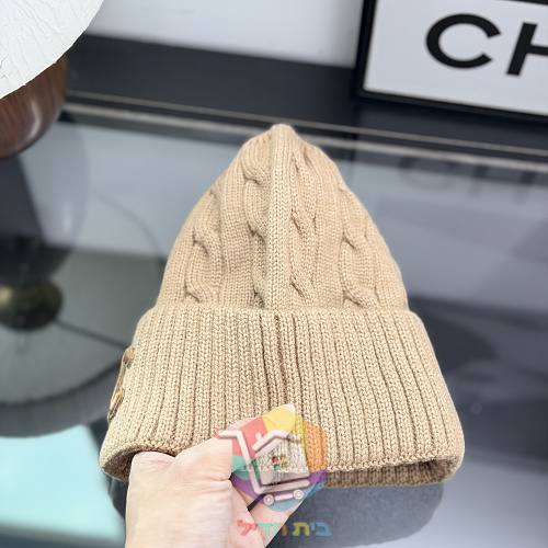 Beanie Chanel aus Zopfstrick 9