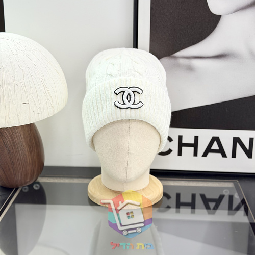 Beanie Chanel aus Zopfstrick 23