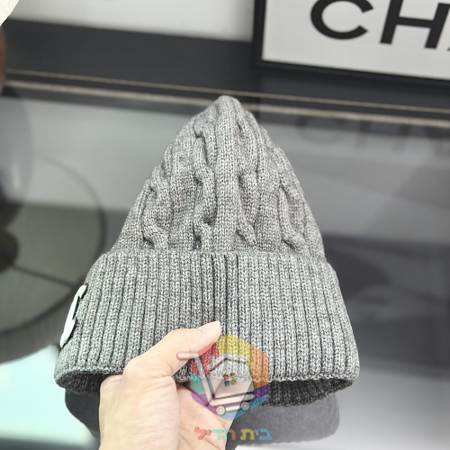 Beanie Chanel aus Zopfstrick 34