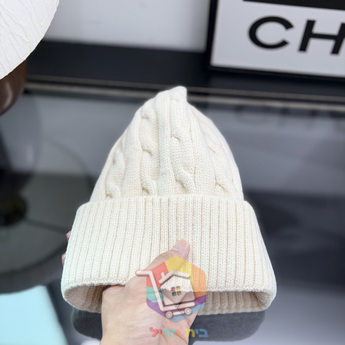 Beanie Chanel aus Zopfstrick 42